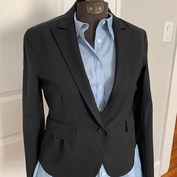 Theory wool blazer in black size 4 - Picture 3 of 5